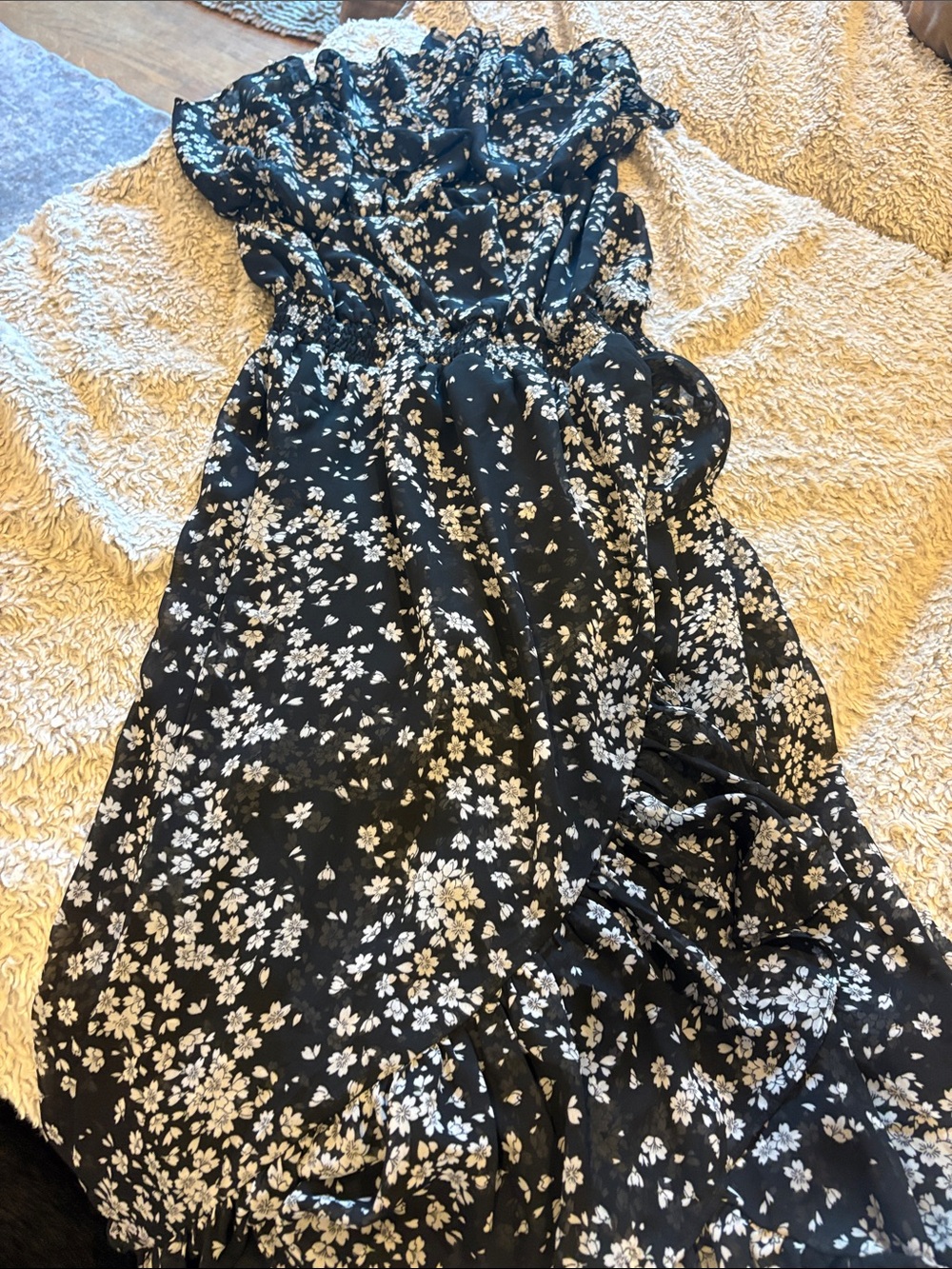 Lulu's Black One-Shoulder Floral Dress with White Blossoms